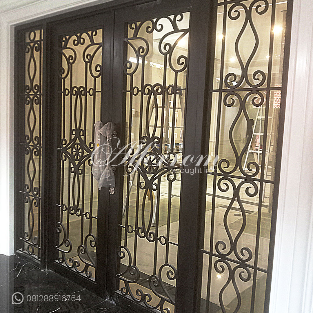 Railing Tangga Modern